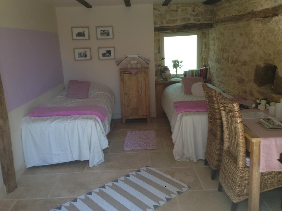 Lo Petit Cretsou Bed & Breakfast Simeyrols Екстериор снимка